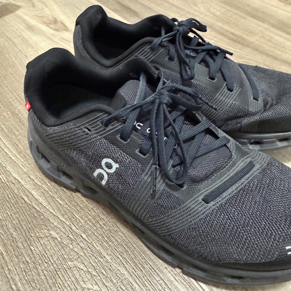 On Running Gray Athletic Shoes with CloudTec Cushioning